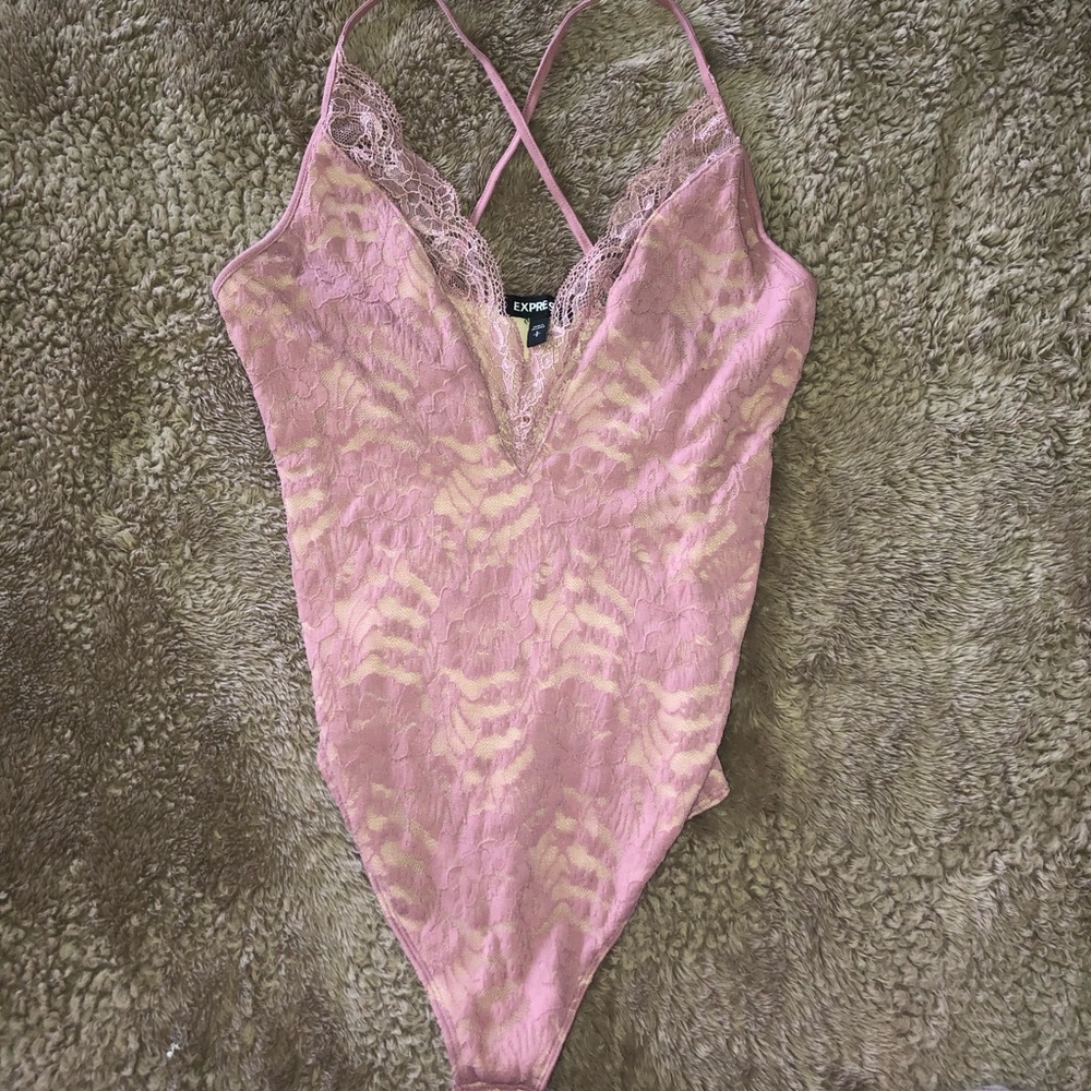 EXPRESS WOMEN PINK LACE CROSS BACK BODYSUIT